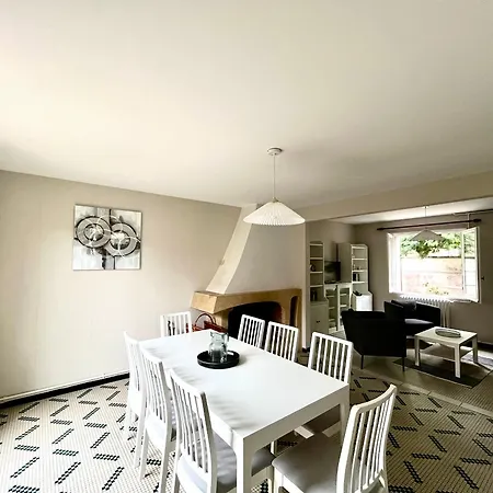 Maison Calme Avec Cour Et Terrasse Proche Aiguillon - Parking - Fr-1-319-578 *